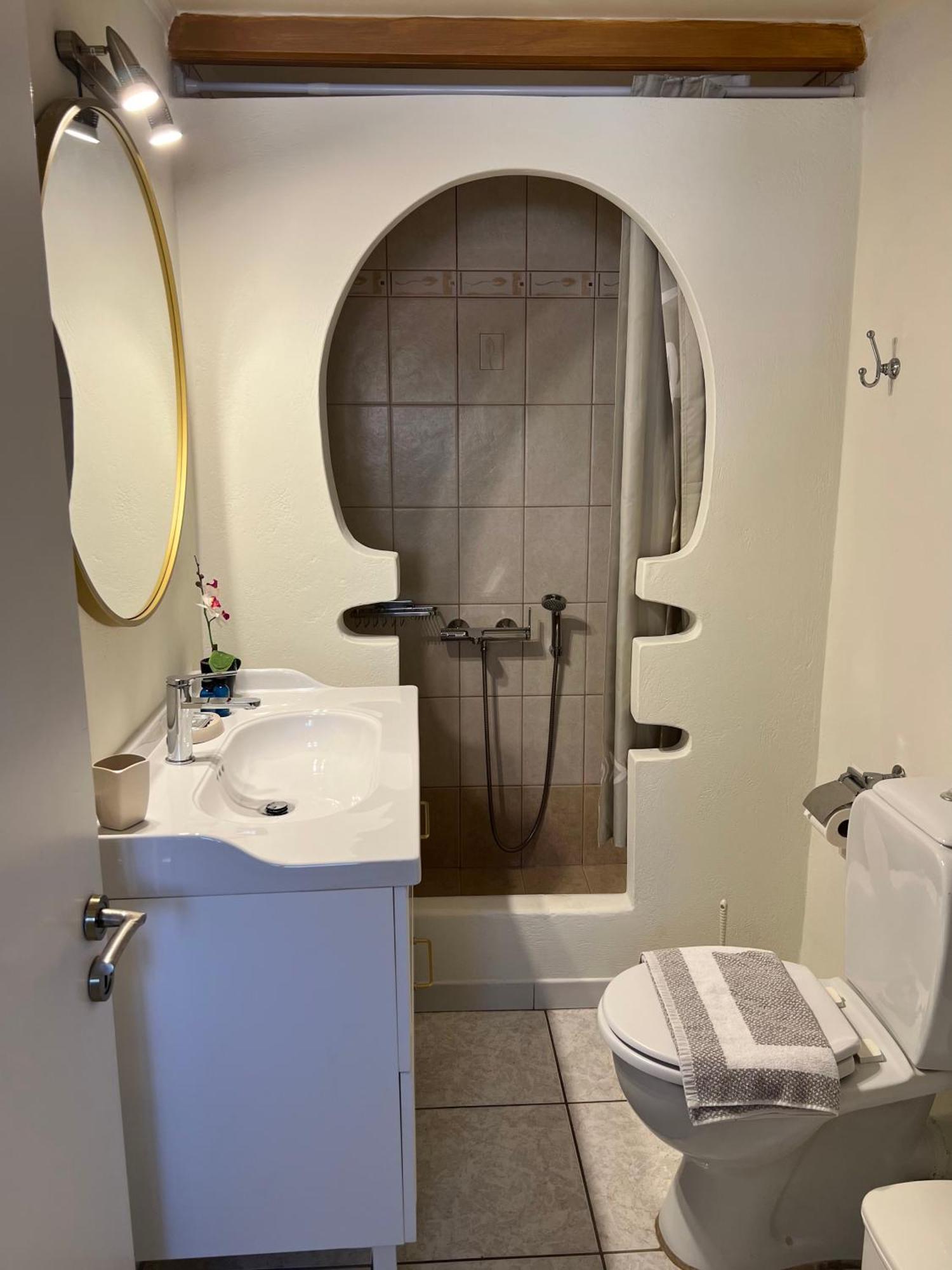 Perakis Apartments Hydra  Extérieur photo